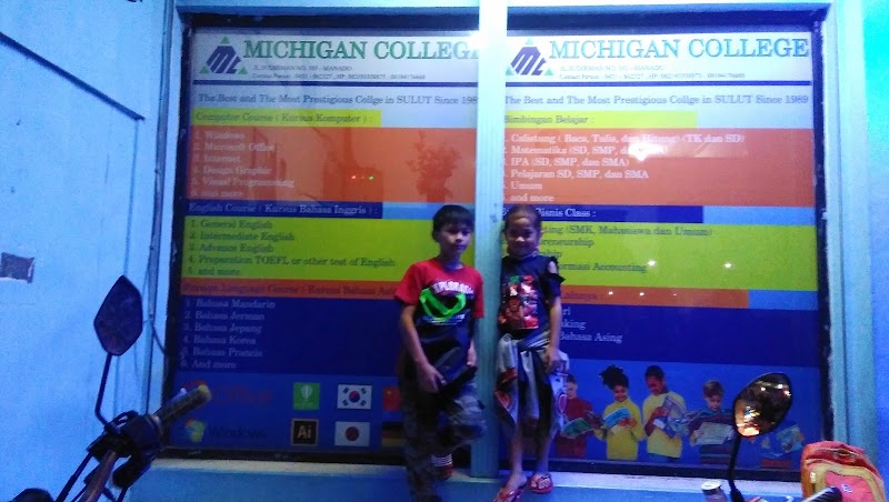 Michigan College (1) in Kota Manado