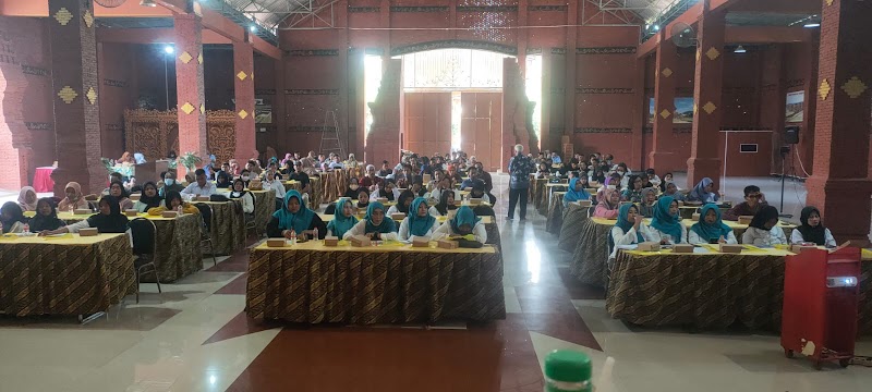 MODES WIDA JAHIT & KURSUS PRIVAT (2) in Kab. Mojokerto