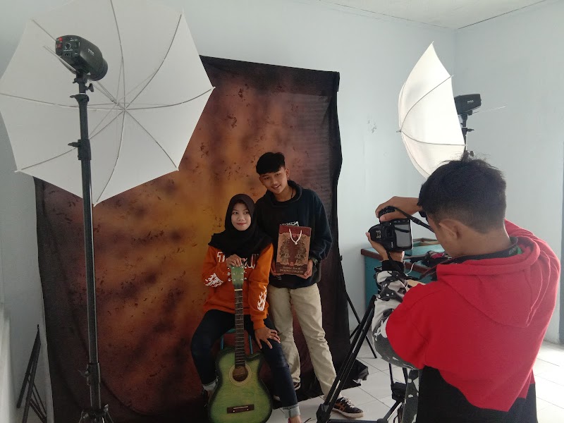 PAS Photo Studio Foto dan Paskopiku (2) in Kab. Kuningan