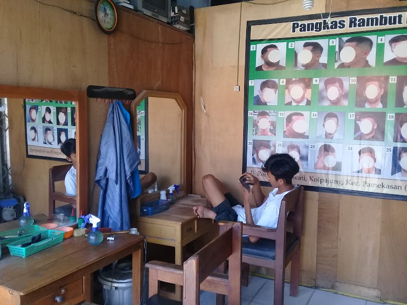 Potong Rambut DikDhan (2) in Kab. Pamekasan