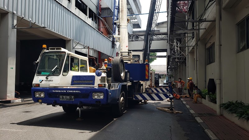 Rental Crane Semarang dan Rental Forklift Semarang Heavy Equipment (1) in Kota Semarang