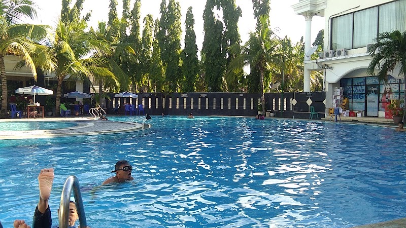 Royal Swimming Pool Mojokerto (1) in Kota Mojokerto