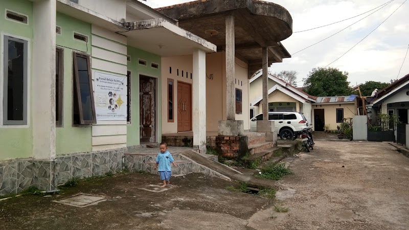 Rumah Belajar PerWira (1) in Kota Jambi