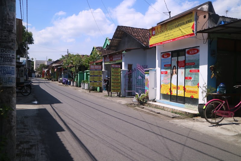 Rumah Mandarin BKS Kampung Inggris (1) in Kota Kediri