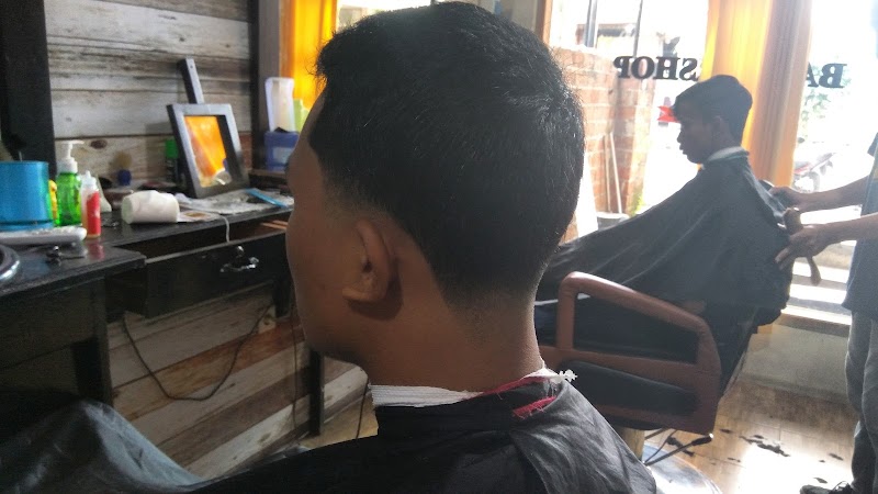 SHS BARBERSHOP (1) in Kab. Banyuwangi