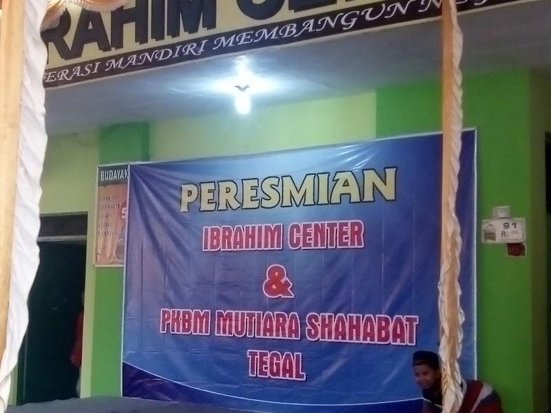 Yayasan Al Umm Wal Ab Al Mumtazah (Kursus Bahasa Arab) (2) in Kota Tegal